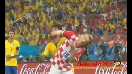 Трябваше ли Неймар да бъде изгонен в първия мач от световното срещу Хърватия