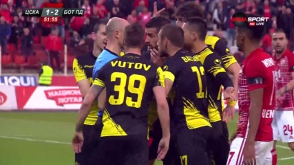 Напрежението ескалира, Филипов - изгонен