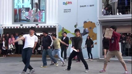 Танци и бойни изкуства на улицата