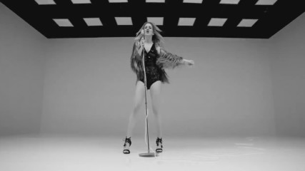 Ellie Goulding - Something In The Way You Move, 2017