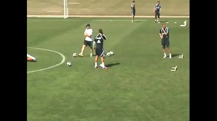 Cristiano_ronaldo_training_2010