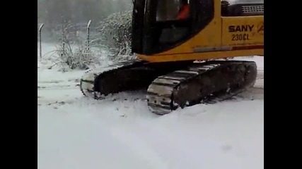 Дрифт с Булдозер на снега ..