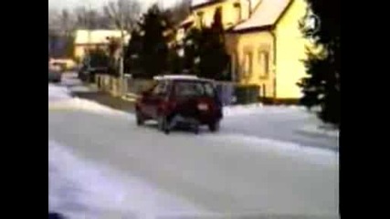 Избяга Му Колата!