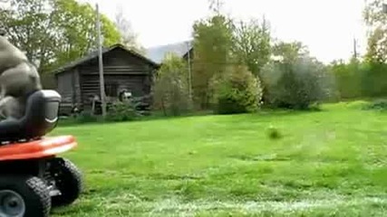 Куче кара трактор :d