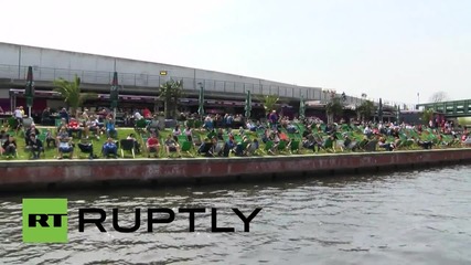 Germany: Berliners soak up the rays as summer comes early
