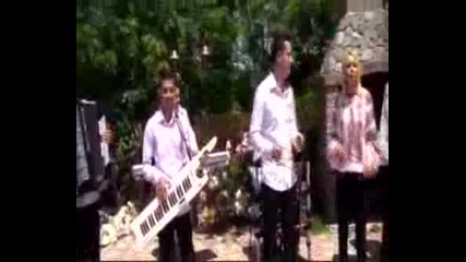 Denisa & Nicu Vesa - Banu - i raspunsul la toate - 2009[www.fresh - Hits.com]