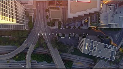 Savi ft. Bryce Fox - Breathe It In (официално видео)