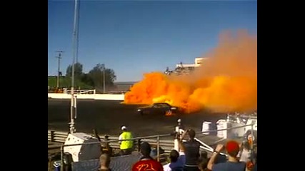 Toyota Cressida 2jz burnout със гуми - Kumho - Оранжево - жълт дим 