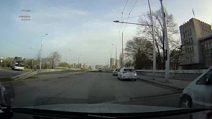 Арогантна наглост на пътя