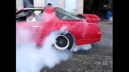 Pontiac Firebird Burnout part 1