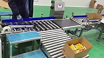 Автоматично подреждане на дой-пак пакети в картонени кашони с помощта на Delta robod (spider robrot)