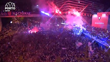 Шампионският парад на Порто след титлата в Португалия
