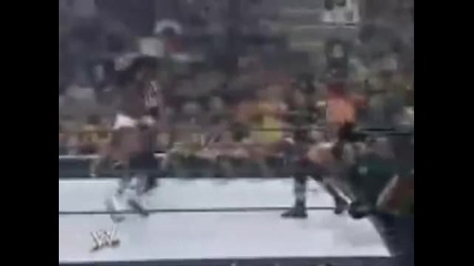 Triple H - Knee Face Buster