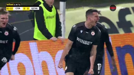Мено Кох в противниковото наказателно поле