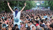 Armenian Premier Holds Out Olive Branch to Protesters