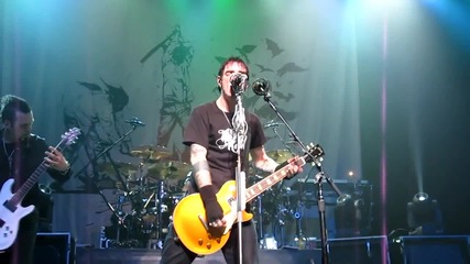 Three Days Grace - World So Cold - Live at Baltimore
