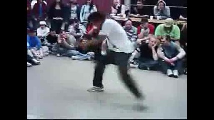 crazy break dancers