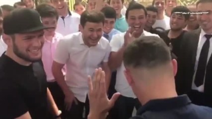 Нурмагомедов удря свой фен
