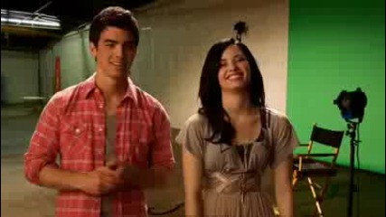 Joe Jonas & Demi Lovato - Кампания За Защита На Животни 