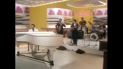 Neil Sedaka - Oh Carol _ Happy Birthday Sweet 16 _ I Go Ape _ Calendar Girl (1983)
