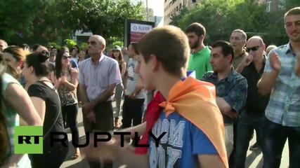 Armenia: Electric Yerevan protesters break into DANCE as demos continue