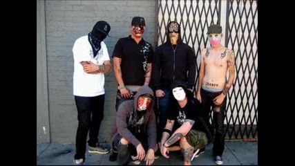 Hollywood Undead-comin In Hot