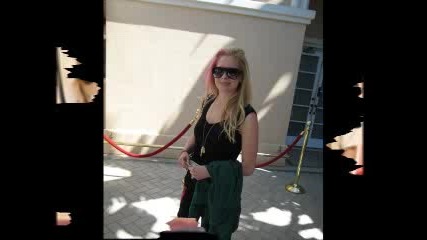 Avril Lavigne ~~~ i Edna ot Lubimite mi Neini Pesni !!! {qky} 