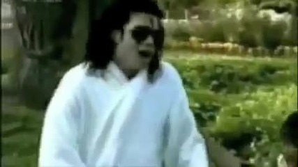 Michael Jackson Constantly Gets Pushed In The Swimming Pool by Naughty Kids!