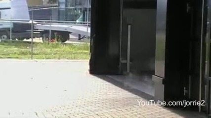 Aston Martin Db9 Sound!! 