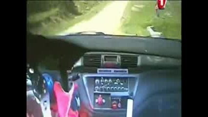 Безумен рали скок