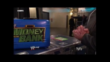 Daniel Bryan & Aj kiss segment - Wwe Smackdown 11_29_11