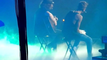Justin Bieber performs Be Alright Jingle Bash Dec 15, 2012