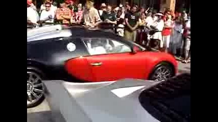 Човек Си Губи Ключа За Bugatti Veyron