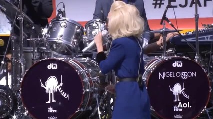 Lady gaga & Elton John live - Don’t Let The Sun Go Down On Me