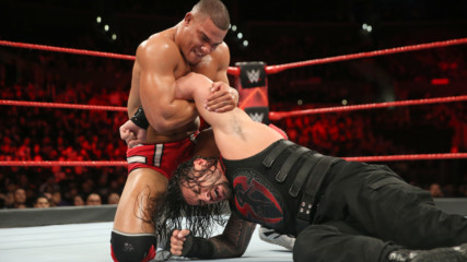 Roman Reigns vs. Jason Jordan - Intercontinental Championship Match: Raw, Dec. 4, 2017