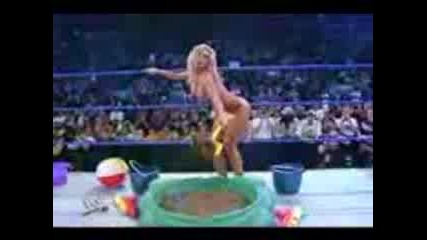 Torrie Wilson По В Басейн