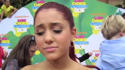 Ariana Grande/ Как се справя с лошата прическа! Интервю на Кса!