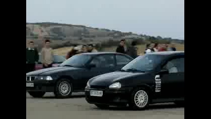 Bmw 318 Vs Corsa Gsi.