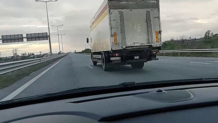 От "Моята новина": Камион се движи със 120 км/ч