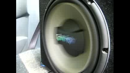 12 - Infinity Subwoofer 122.7w