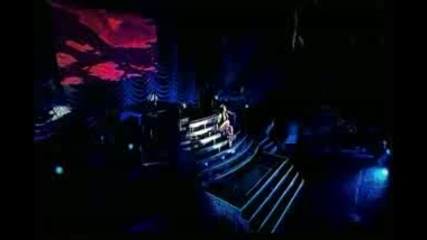 Rihanna - unfaithful Live 
