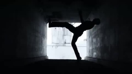 Chris Brown - Deuces [ официално видео ]