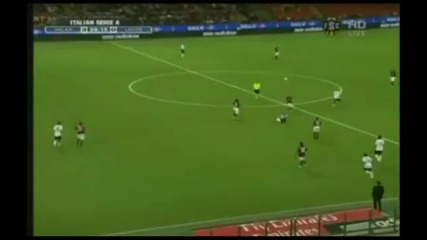 29.08.2010 Милан 3 - 0 Лече втори гол на Алешандре Пато 