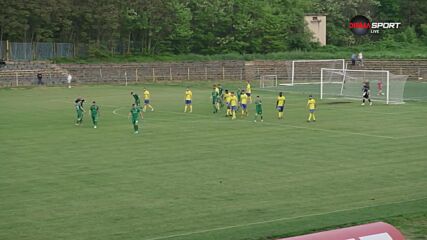 Валери Божинов с първи гол с екипа на Витоша Бистрица