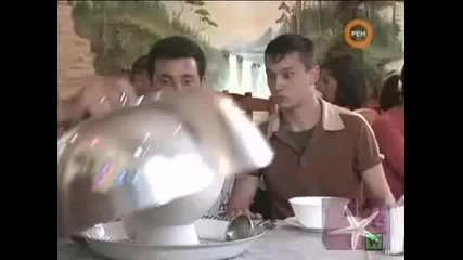 Супа в клозетна раковина - Скрита камера 