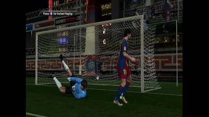 Супер гол с Меси на Fifa 11