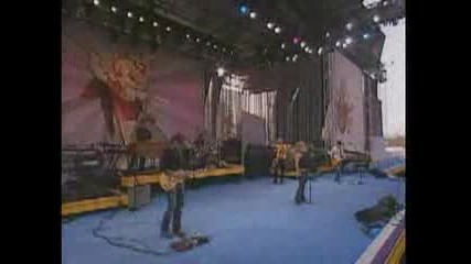 Kelly Clarkson Walk Away, Up To The Mountain & Since You ve Been Gone Live Pope Journey Concert 