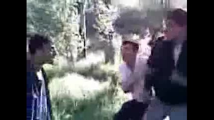 Смел Ром Се Мисли За Нинджа Смях