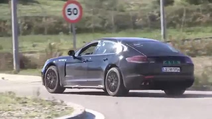 2016 Porsche Panamera spy video