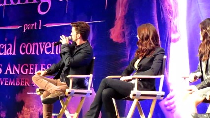 Jackson Rathbone's Halloween Disappointment -- La Breaking Dawn Convention